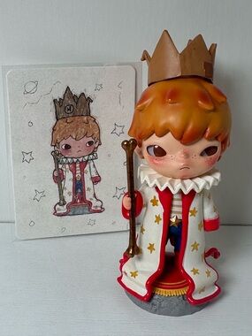 Hirono Le Petit Prince Series “The King” Figure